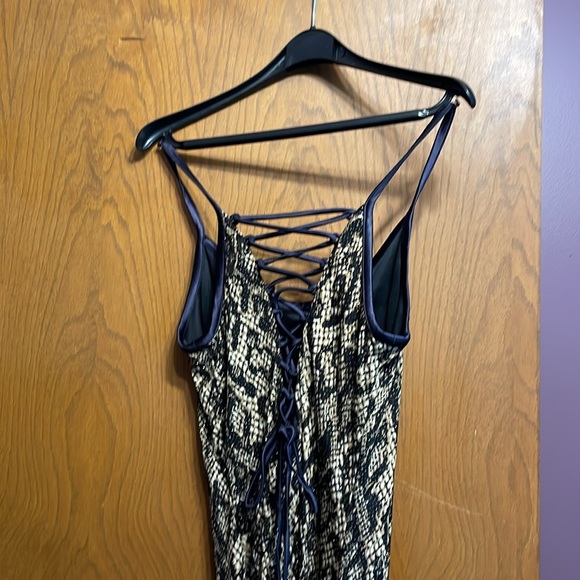 Stunning Joseph Ribkoff designer evening gown. Sexy laced back. - Picture 3 of 5